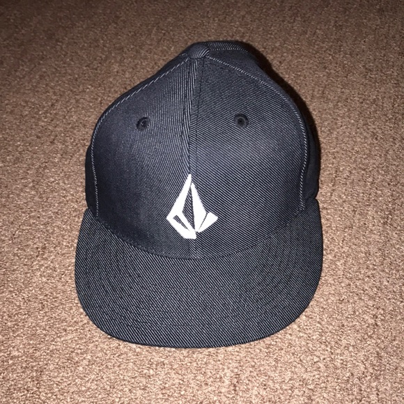 Volcom Hat - Picture 1 of 4
